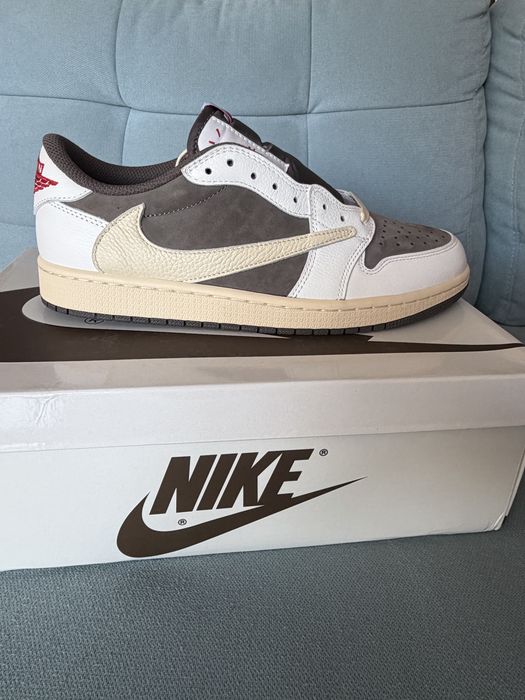 Travis Scott Jordan 1 Low Reverse Mocha