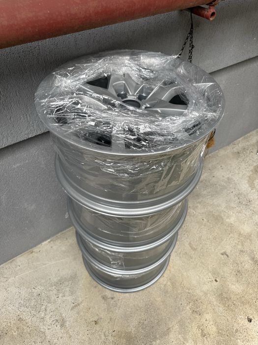 Vand/SCHIMB Jante Audi r18 + Anvelope dunlop 2024