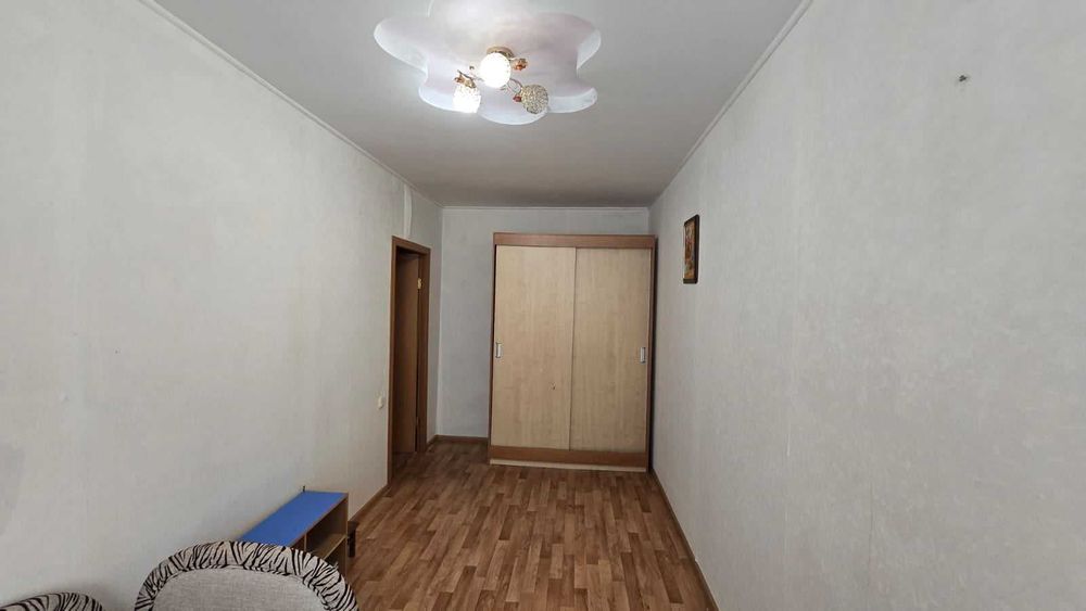 Продается 3 комнатная, р-н Клуб Строитель