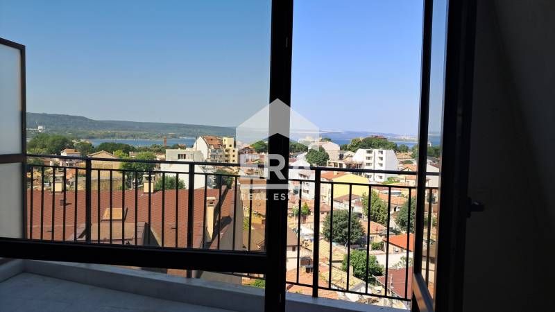 Тристаен апартамент за продажба, с голяма дневна, в новопостроена сгра