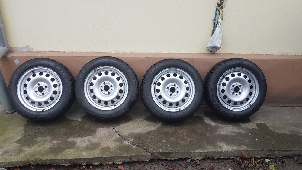 Mini Cooper janre cu anvelope de iarna 175/65/r15