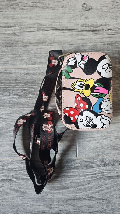 Gentuta Disney cu snur – model personajele clasice