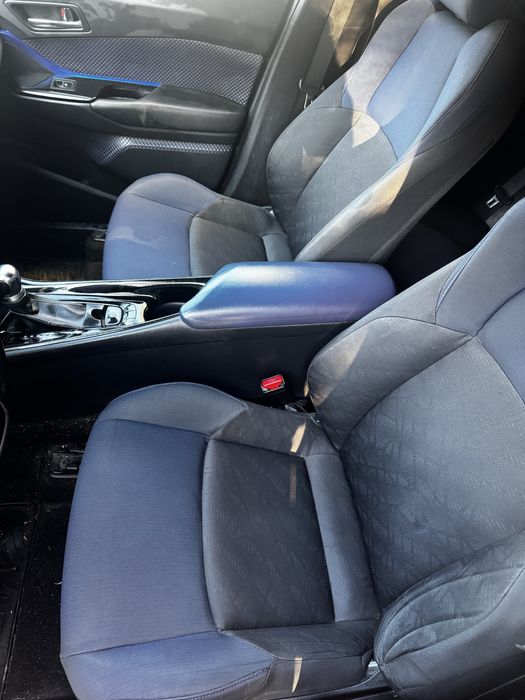 Toyota CH-R hybrid , 1.8