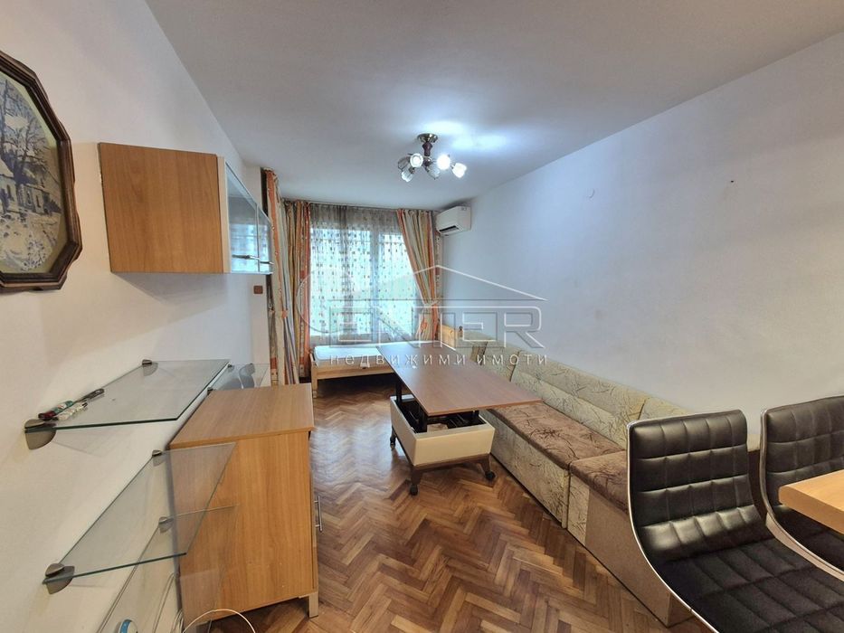 3-стаен в Варна-Лятно кино Тракия площ 63 цена 450