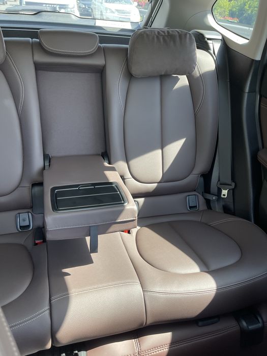 Машина BMW X1   . 2023 год .