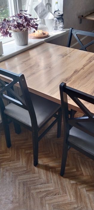 Продам стол со стульями