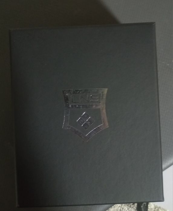 Genuine Leather 1 yil kafolati bilan yangi 10 kun bo‘ldi olinganiga