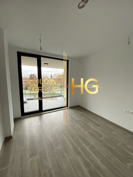 Продава се Двустаен апартамент в к.к. Св.Св. Константин и Елена - 72 кв.м за 3811 €/кв.м - Снимка #2