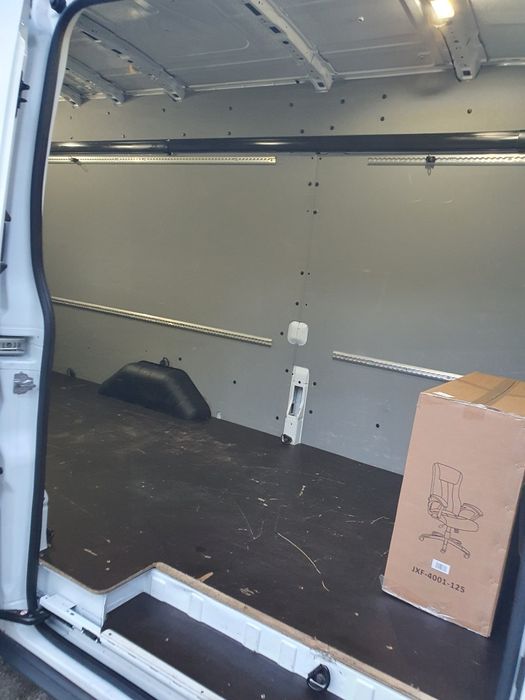 Inchiriez Duba fara Sofer 2021 Carosata și Prelata