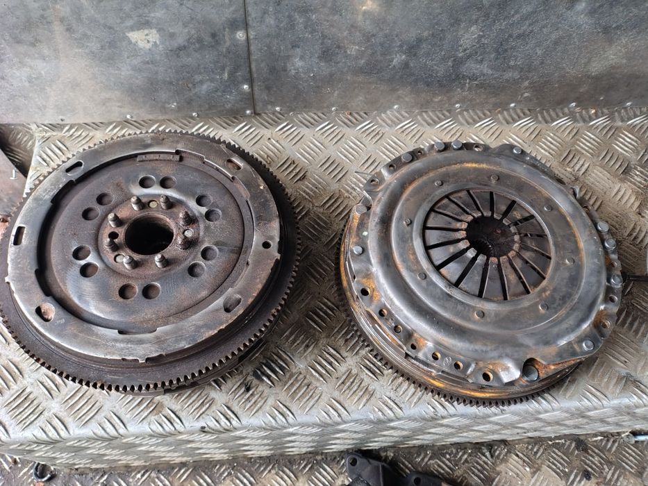 Демферен маховик за Мерцедес Спринтер / Mercedes Sprinter W905 2.9 TDI