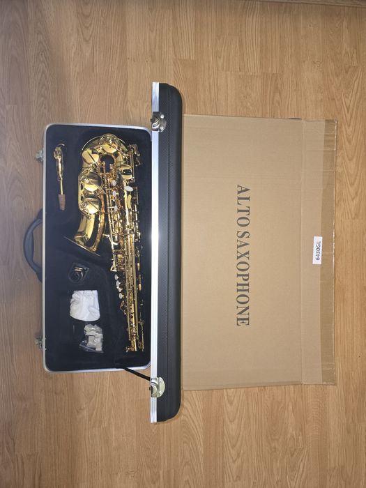 Parrot 6430 GL - saxofon alto NOU, doar probat în magazin, cu garanție