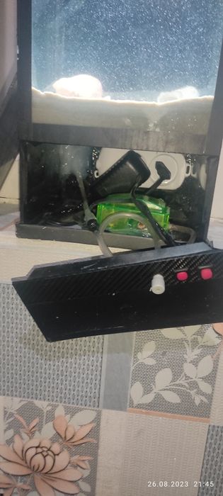 Akvarium 10l tahminan 400.00ming som