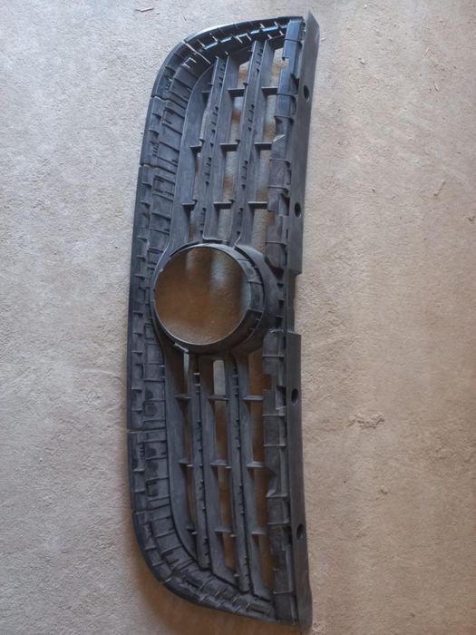 Решетка радиатора Wolkswagen Tuareq