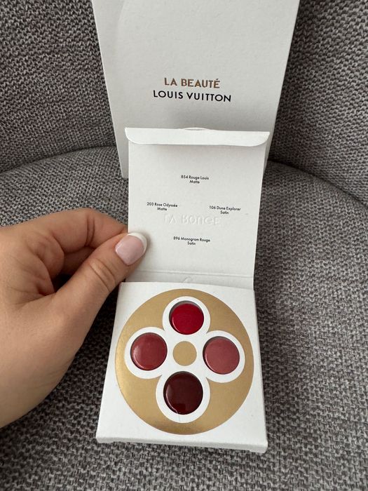 Louis Vuitton червила мостра