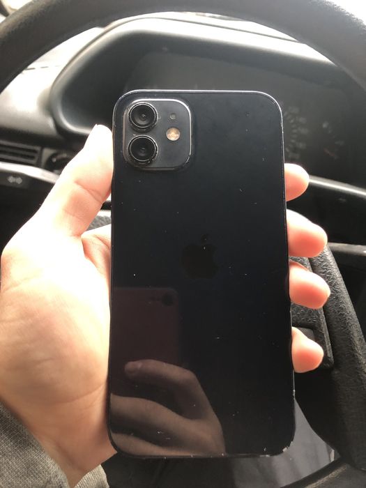 Айфон 12 в хорошем сос