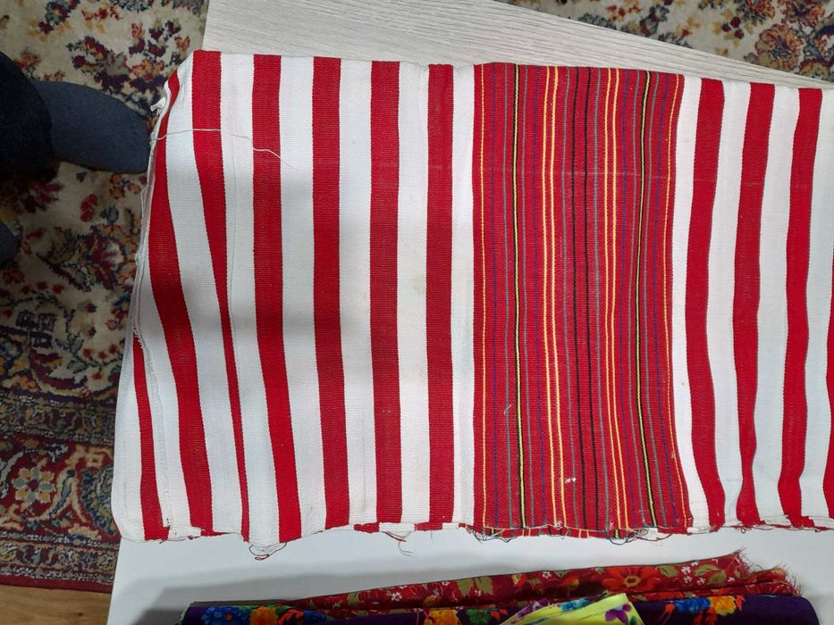 Автентичен ръчно тъкан плат