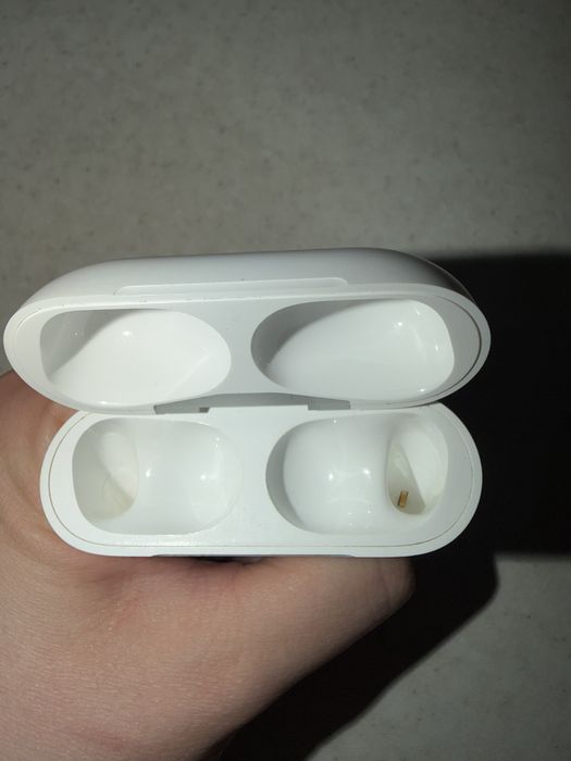 AirPods Pro белые