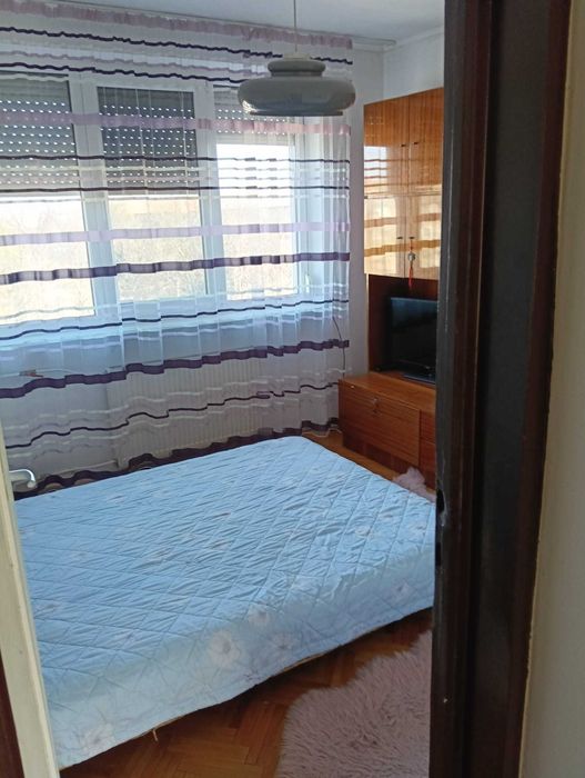 Vand apartament 4 camere