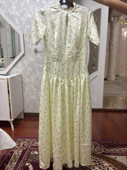 Көйлек сатылады .