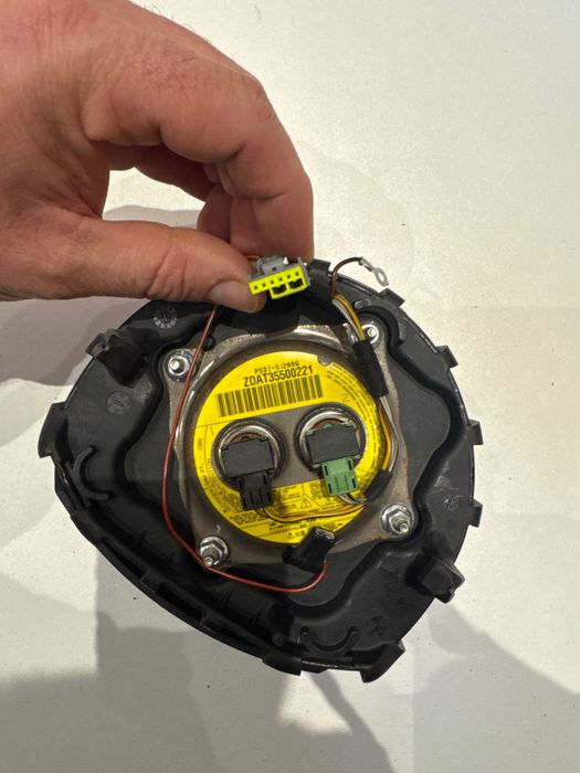 BMW E90 E91 airbag BMW airbag