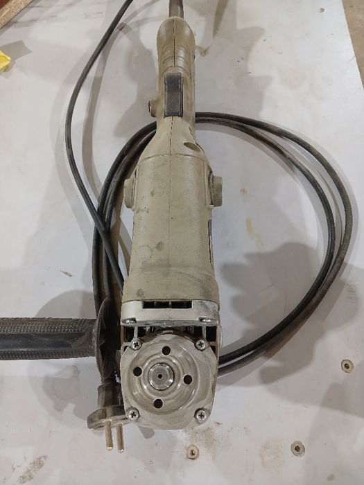 Перфоратор и дрель и болгарка и лобзик сотилади