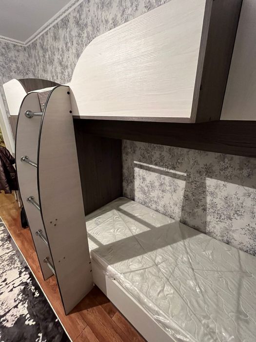 Кравать с шкафом