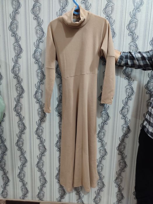 Платье бежевое. Узун куйлак