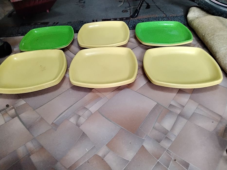 Продам посуда пластиковые