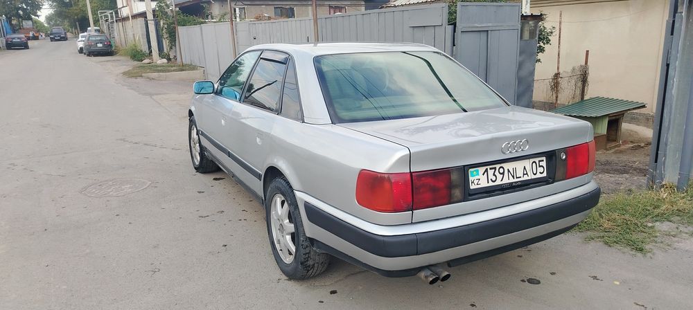 Ауди 100 С4, объем 2.8 автомат