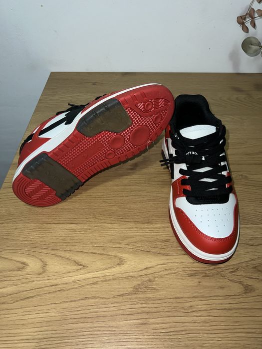 Off white out off office