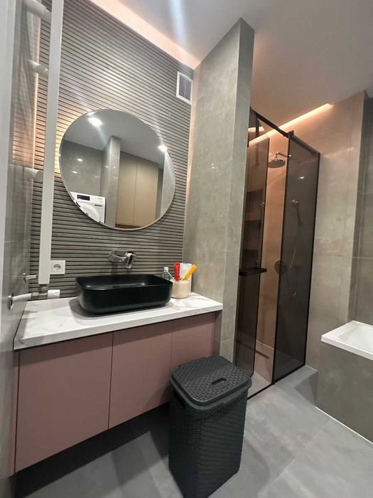 Дава се под наем Тристаен апартамент в София, Център - 96 кв.м за 475 € - Снимка #3