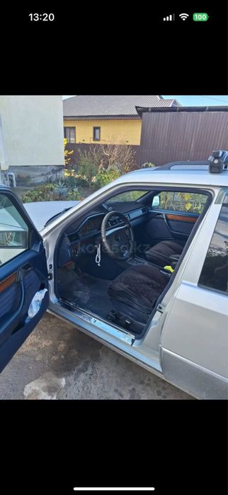 Продам машину срочна