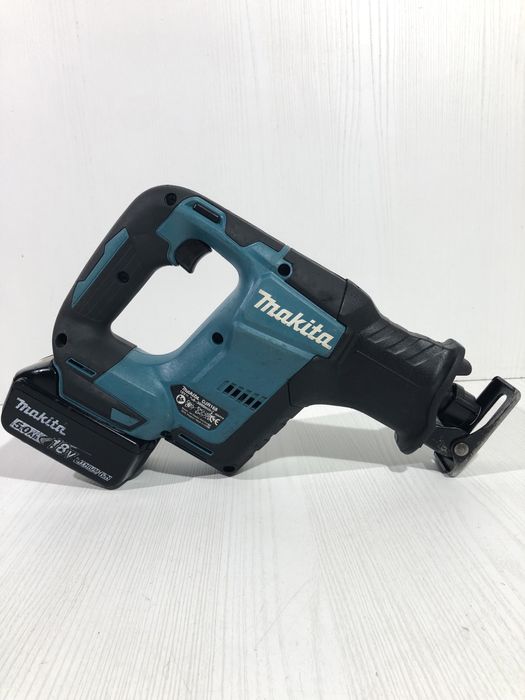 Fierăstrău sabie Makita DJR 188