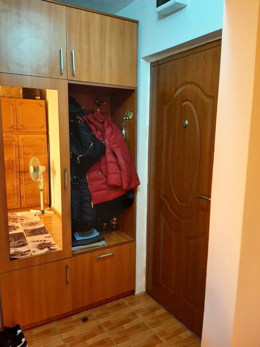 Vând Garsoniera cart. Mureșeni etajul 1 str. Gh. Doja