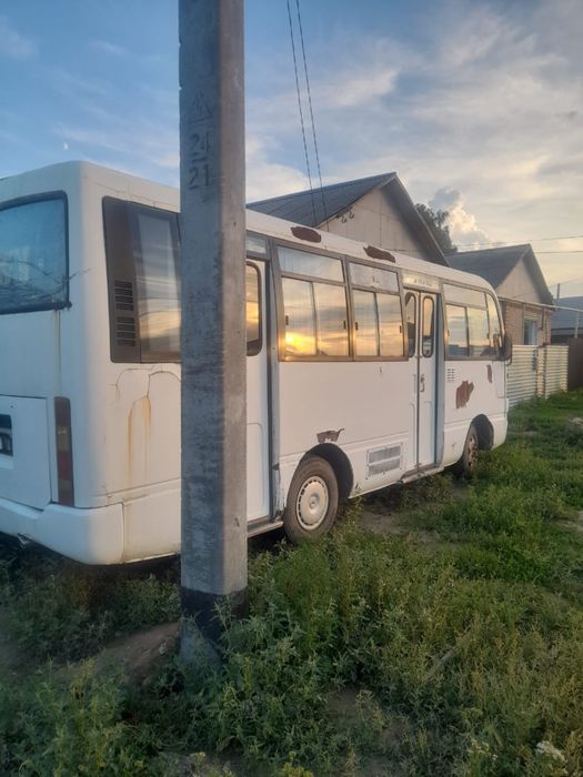 Продам автобус Lifan