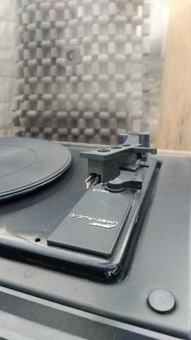 Продам ⁷Патефон рабочий