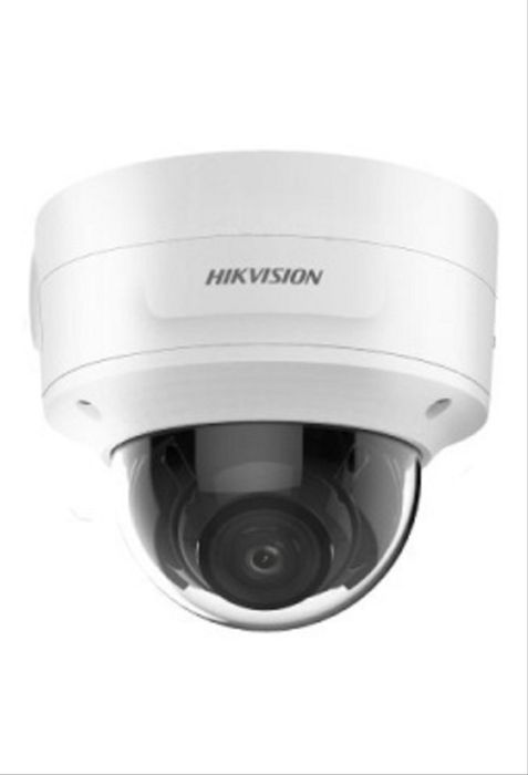 Hikvision DS-2CD3723G2-IZS, объектив 2.7–13.5 мм, разрешение 2 Мп.