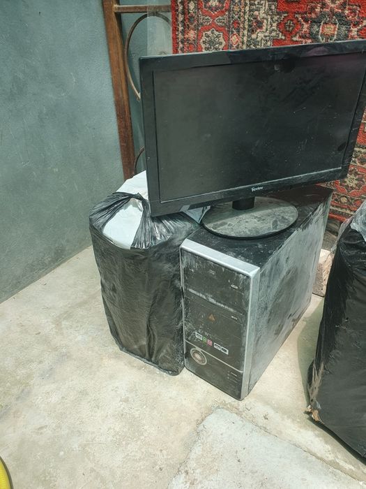 2 protsessora 1 monitor 1 klavish