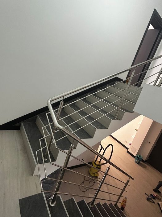 Balustrada din inox -inox cu sticla