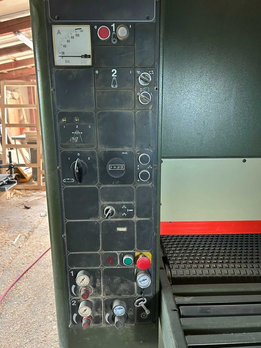 Masina de calibrat lemn