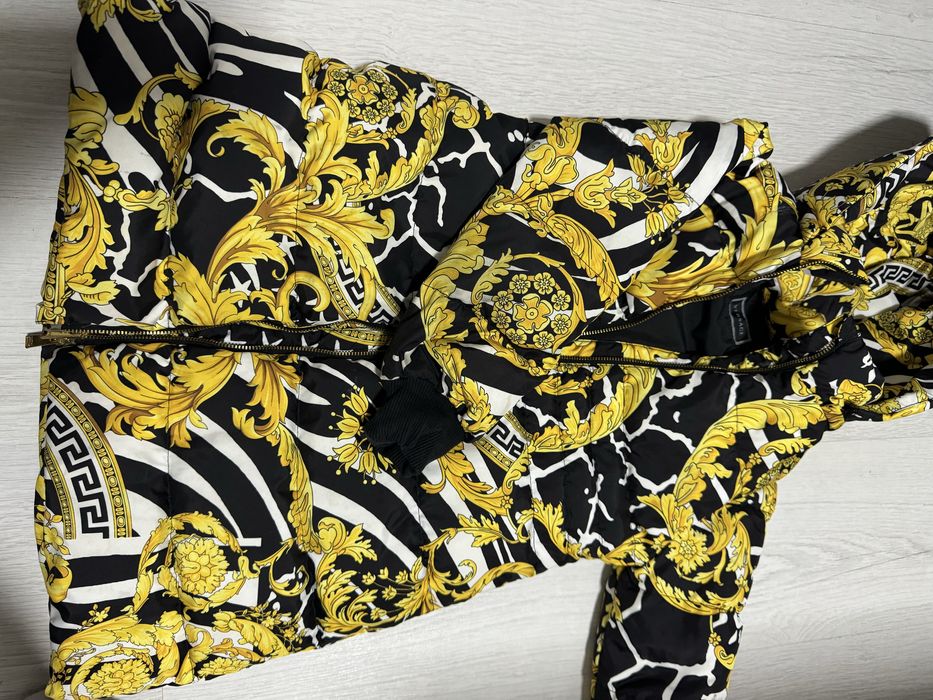 Geaca versace 7 ani autentica