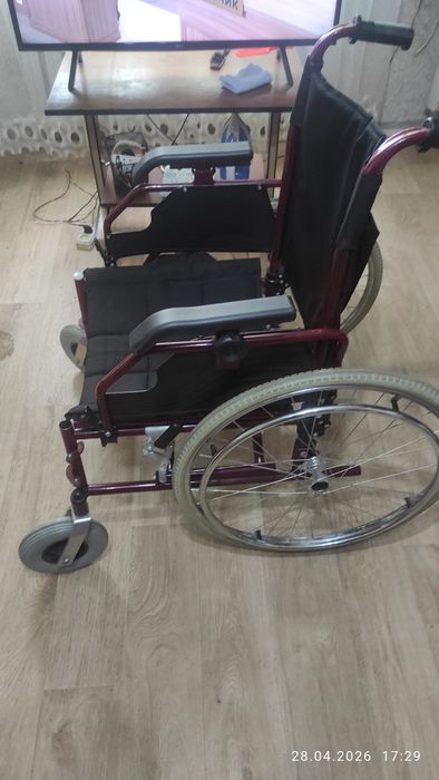 Кресло инвалидное