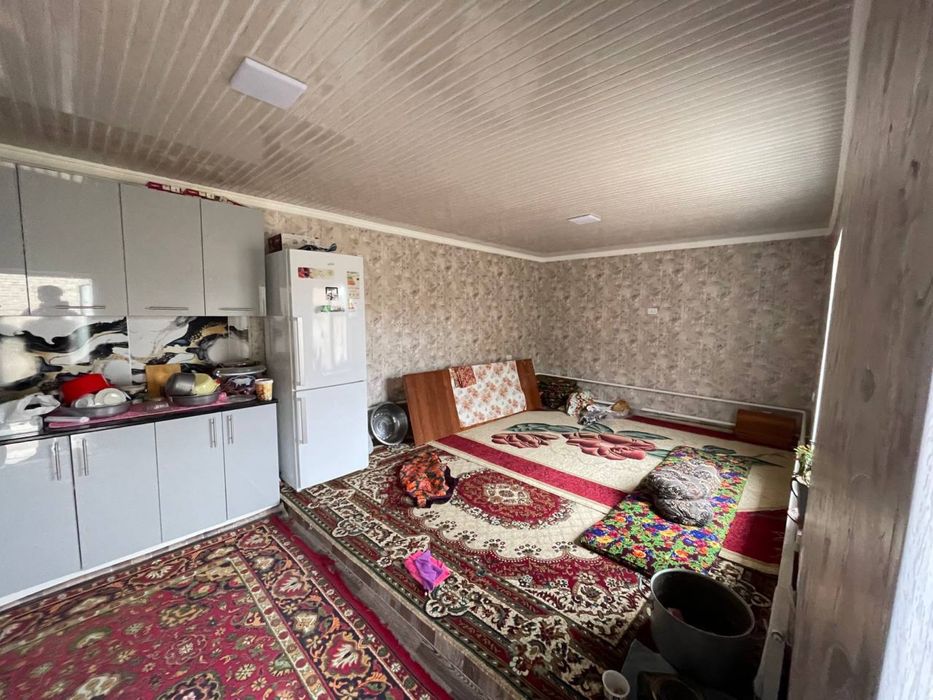 Navoiy shahrida, Karmana tumanida 7 sotixli hovli sotiladi