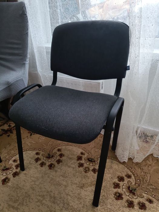 Офисный стул за 5000 тг/шт