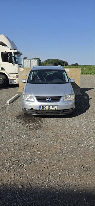 VOLKSWAGEN Touran 2004 — imagine 3