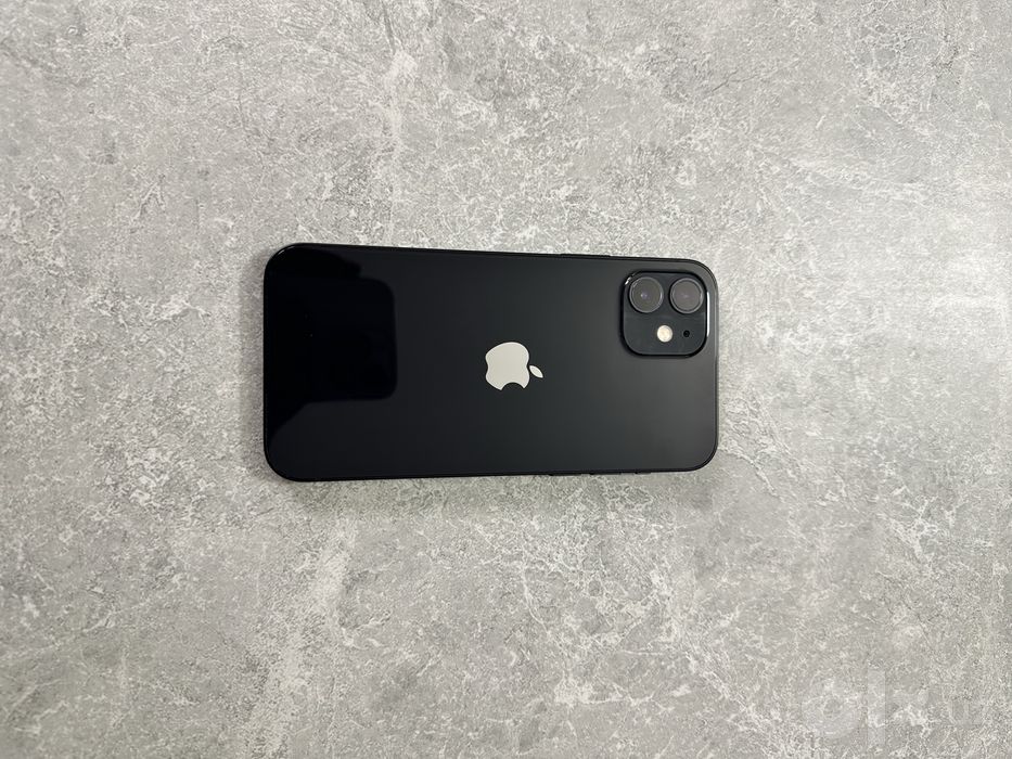 iPhone 12 64GB Black