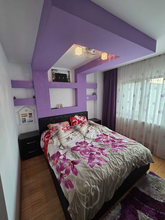 Vand Apartment cu 3 camere,et 3,  Zona visoi in Campulung muscel