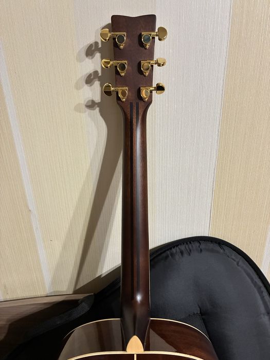 Yamaha LL16M электроакустическая гитара