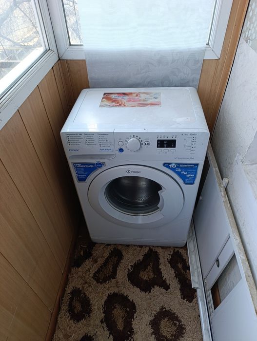 Продам стиральную машину
