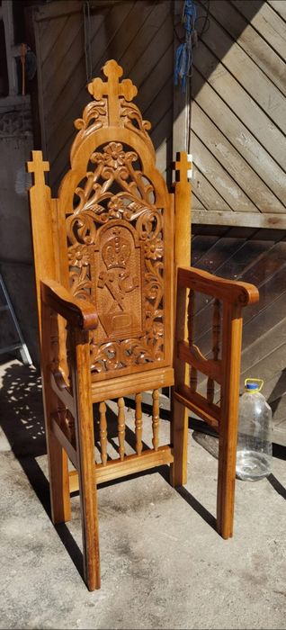 Scaun arhieresc Tron